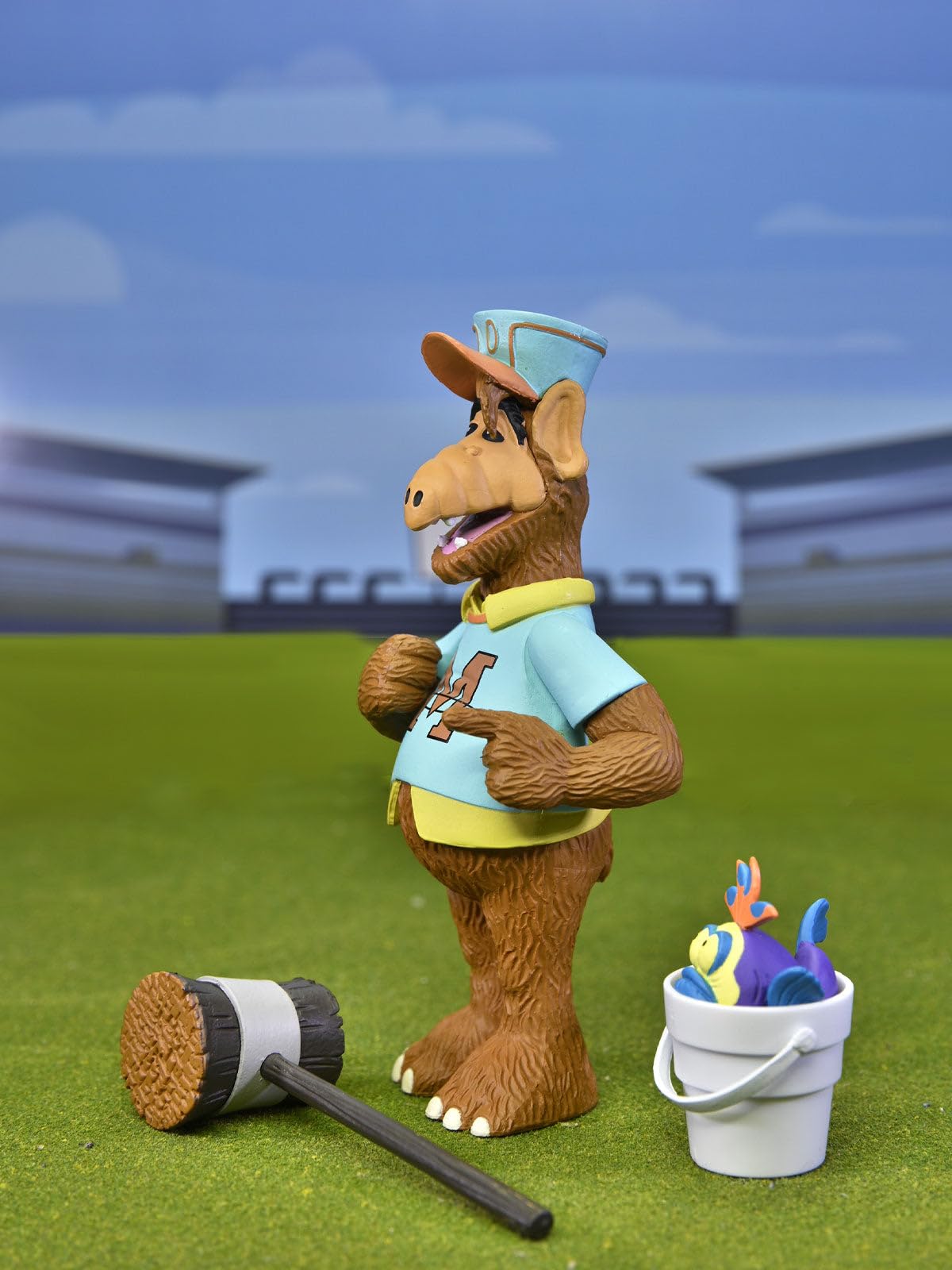 NECA Alf 6" Toony Classic Figure - Alf Baseball - Image 3