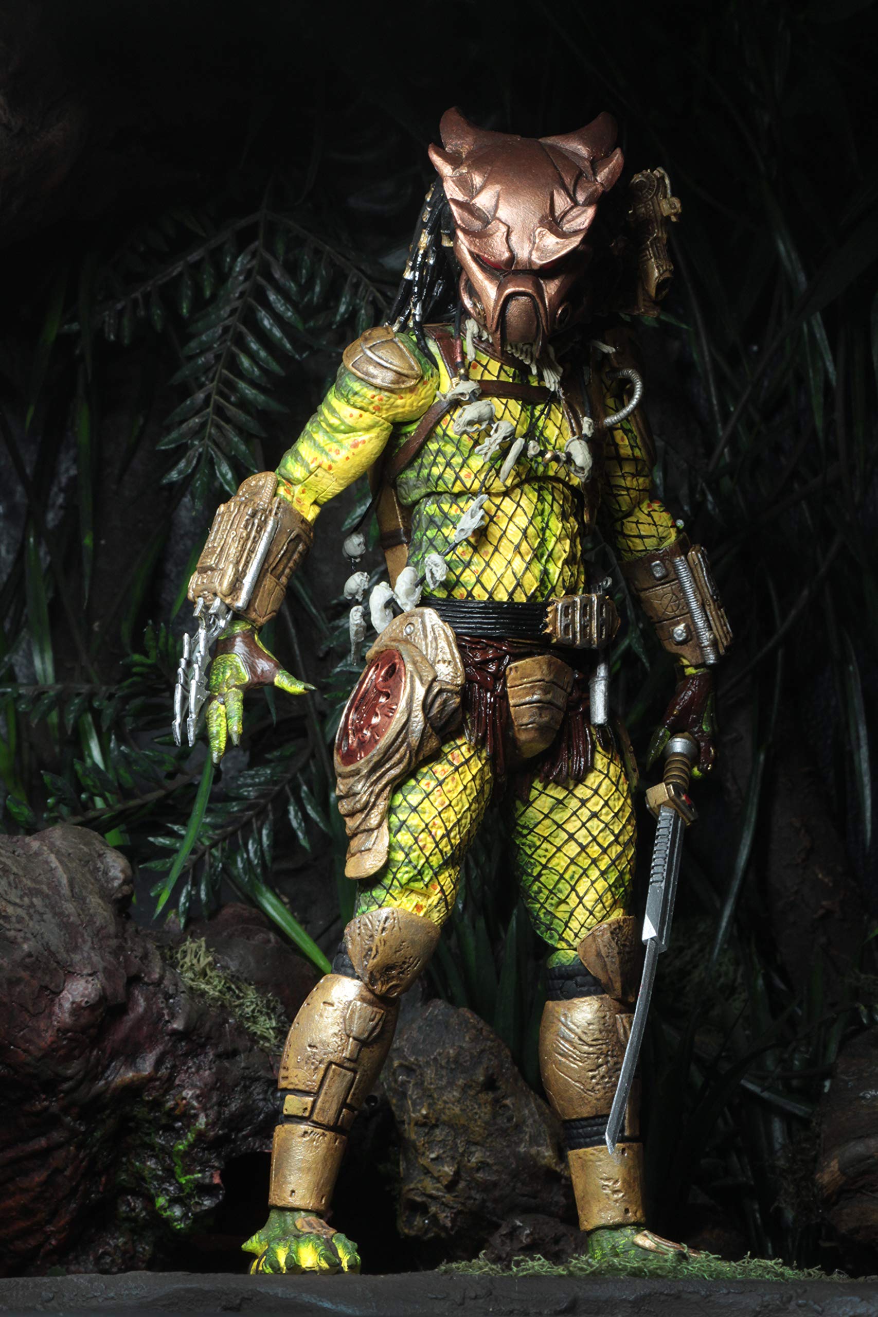 NECA - Predator 2 - 7” Scale Action Figure - Ultimate Elder: The Golden Angel - Image 7